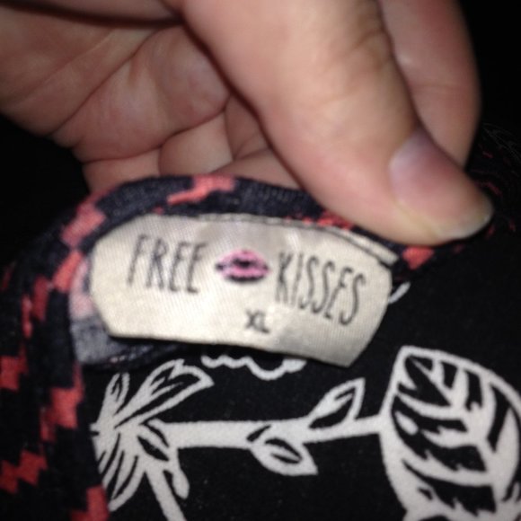 Free Kisses Red/Black Striped Tank w/Bow Detail - Picture 12 of 13